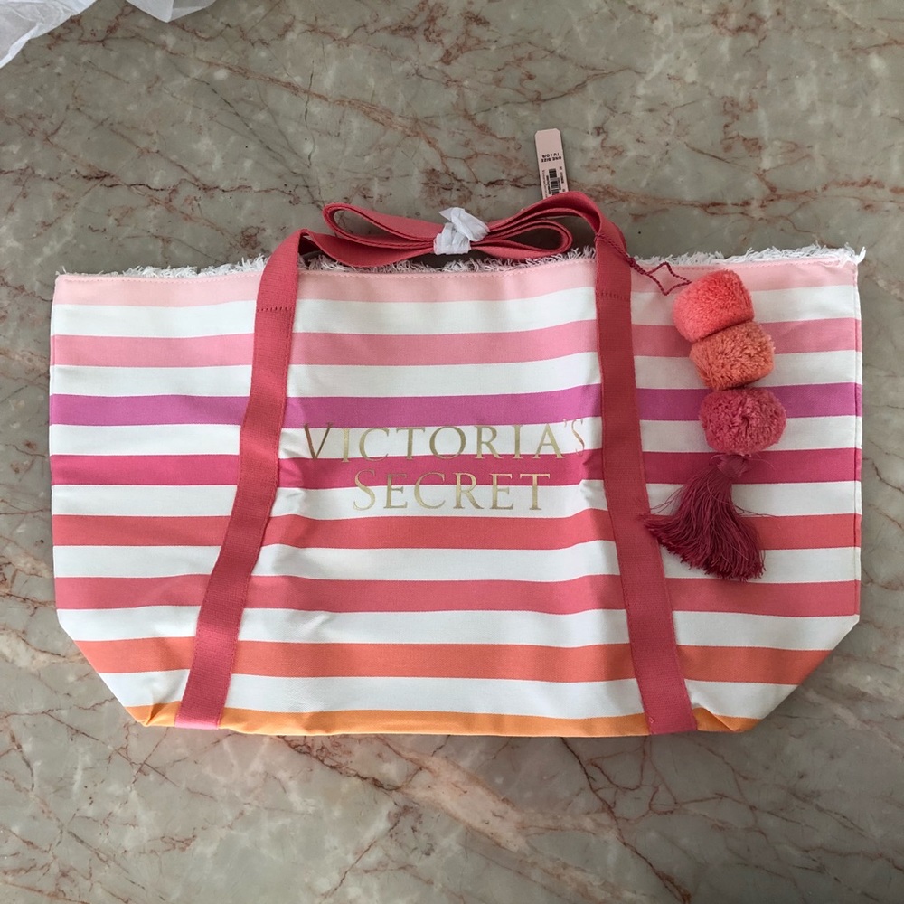 Victoria’s Secret beach tote